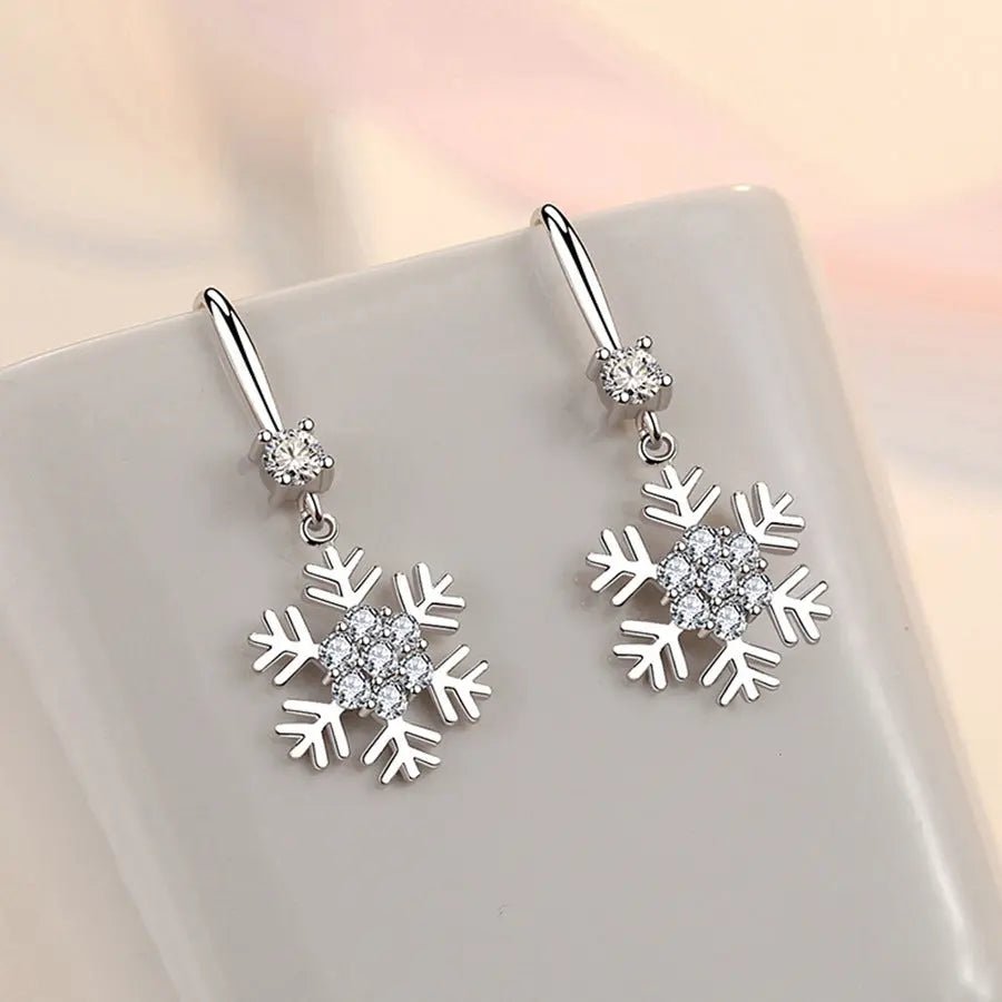 Temperament Snowflake Earrings With Rhinestones Fashion Personalized Christmas Earrings For Women Jewelry White Gold